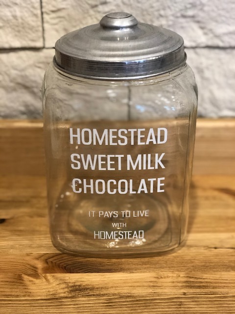 GLASS　JAR　MILK　CHOCOLATE